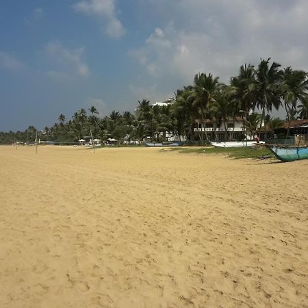 Hotel Sea Front Hikkaduwa Exterior foto