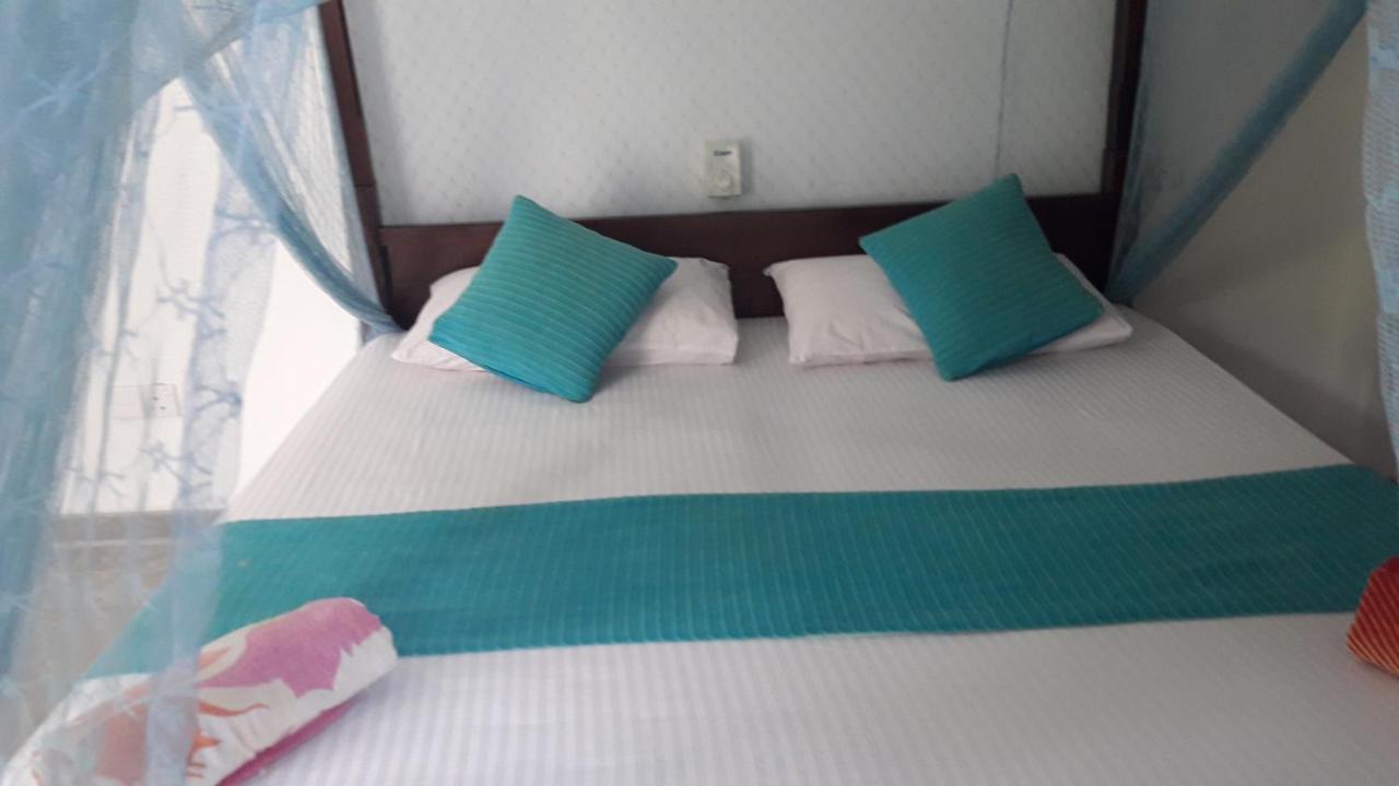 Hotel Sea Front Hikkaduwa Exterior foto