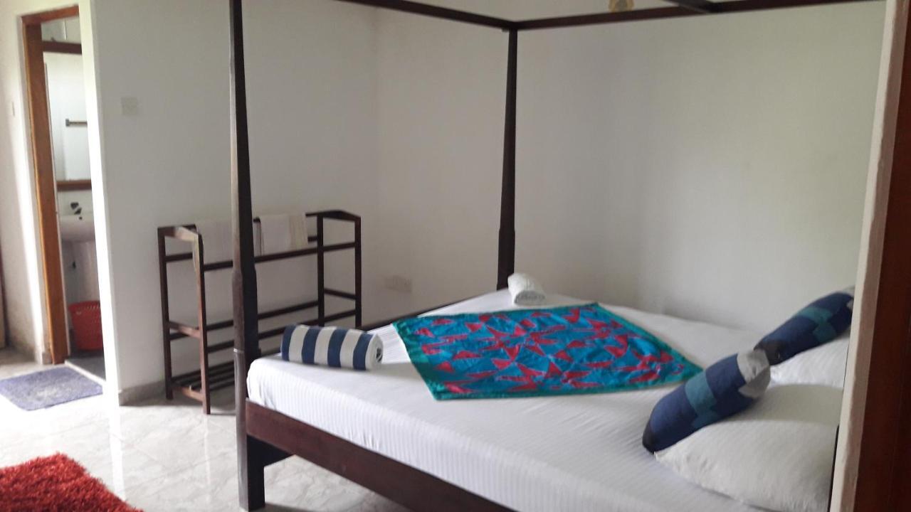 Hotel Sea Front Hikkaduwa Exterior foto